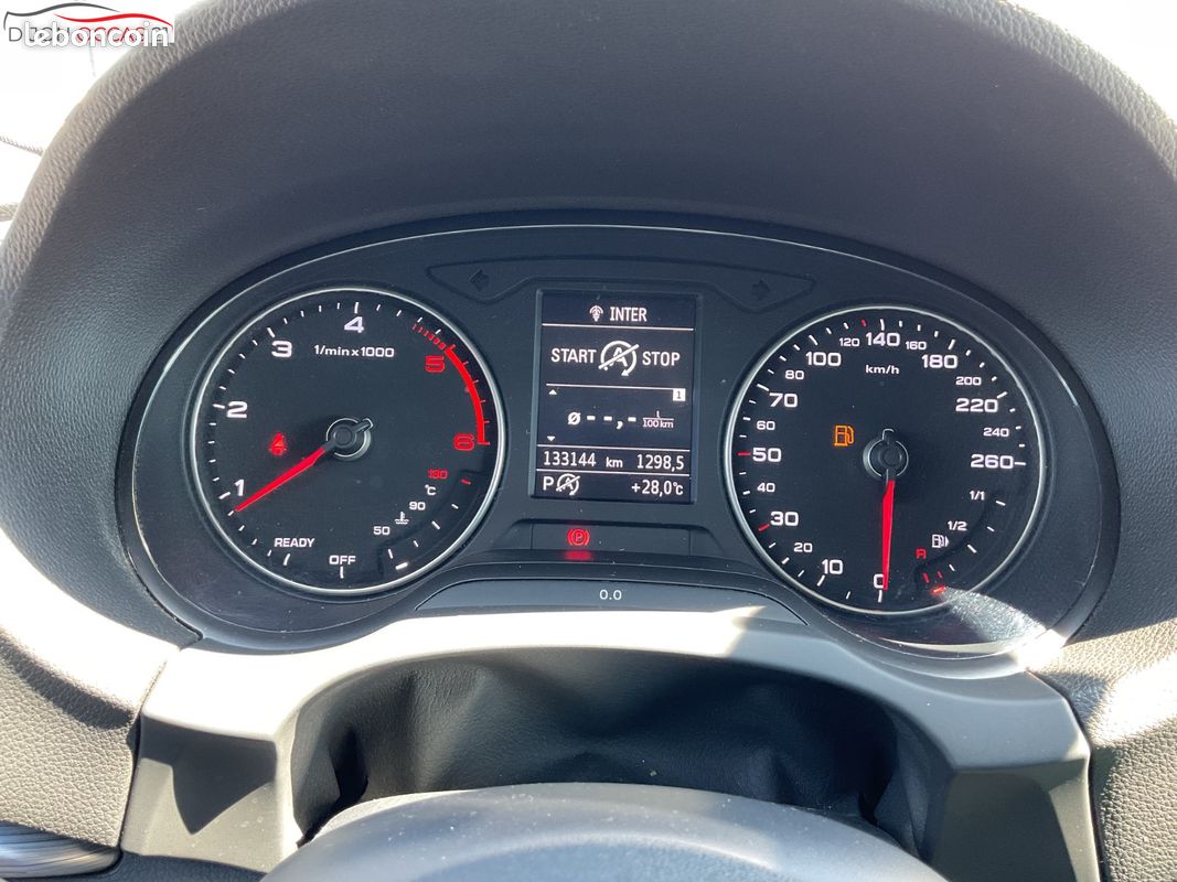 AUDI A3 SPORTBACK 2.0 TDI 150 S tronic 7 Sport (image 20)