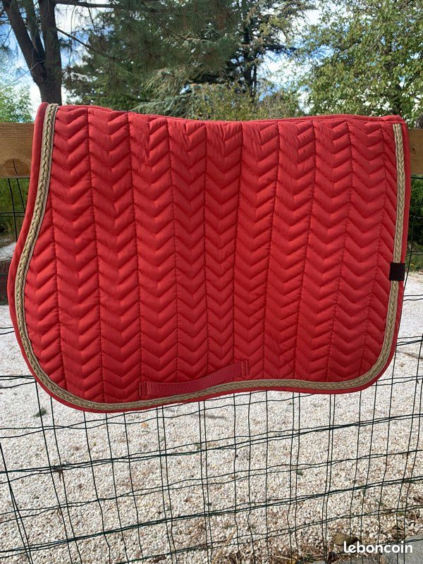 Tapis rose taille cheval (image 2)