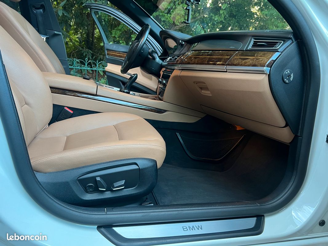 BMW 730Li F02 3.0L N52 Rare & Full Option (image 9)