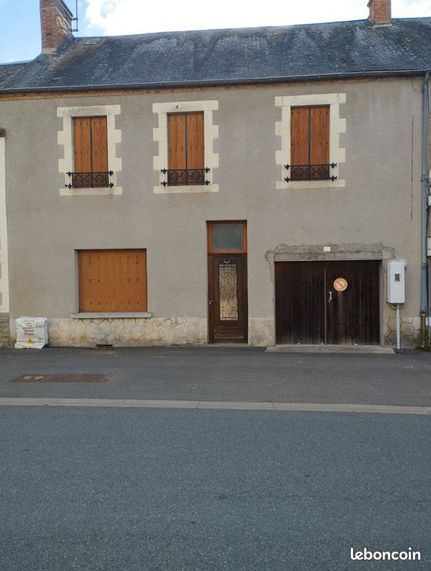 Maison 6 pièces 146 m² · à Préveranges · 146 m² · 39 000 €