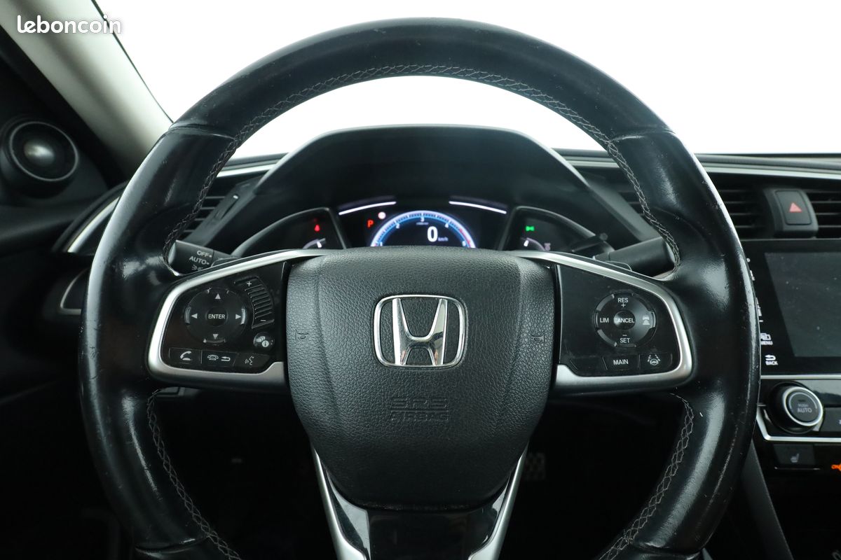 Honda Civic 1.6 i-DTEC Exclusive AT 4P 120 ch (image 15)