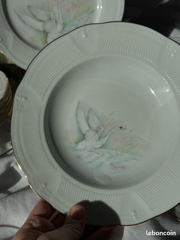Service en porcelaine Limoges – 18 pièces (image 4)