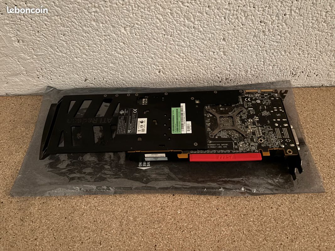 Carte graphique Dell AMD Radeon HD 6770 – 1GB GDDR5 – PCIe – DMS-59 (image 2)