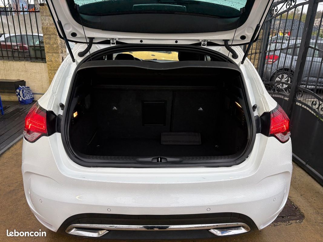 DS DS4 Crossback Sport Chic 1.6 bluehdi 120 EAT6 (image 9)