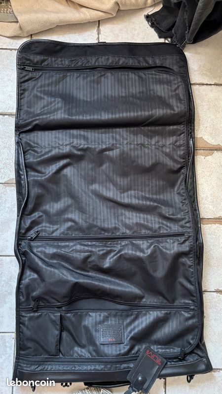 TUMI Alpha Leather Garment Bag • Executive Travel Business Luxe Carry-On Black Leather (image 4)
