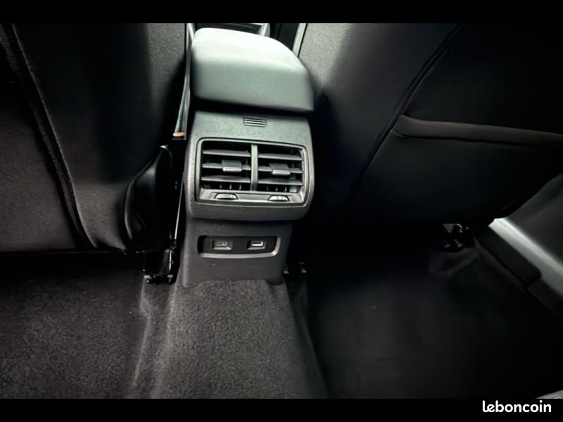 Citroen C4 1.5 BlueHDi 130ch S&S MAX Automatique (image 24)
