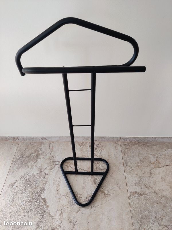 Valet (image 1)