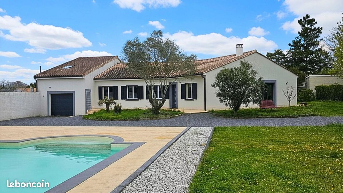 Maison 9 pièces 207 m² · à Saint-André-de-Cubzac · 207 m² · 487 000 €