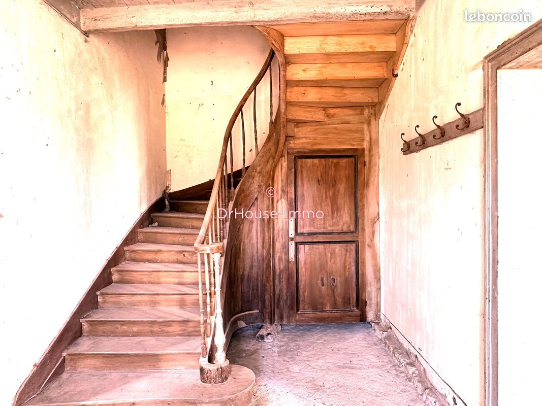 Propriété 12 pièces 430 m² - Xambes 16330 (image principale 3)