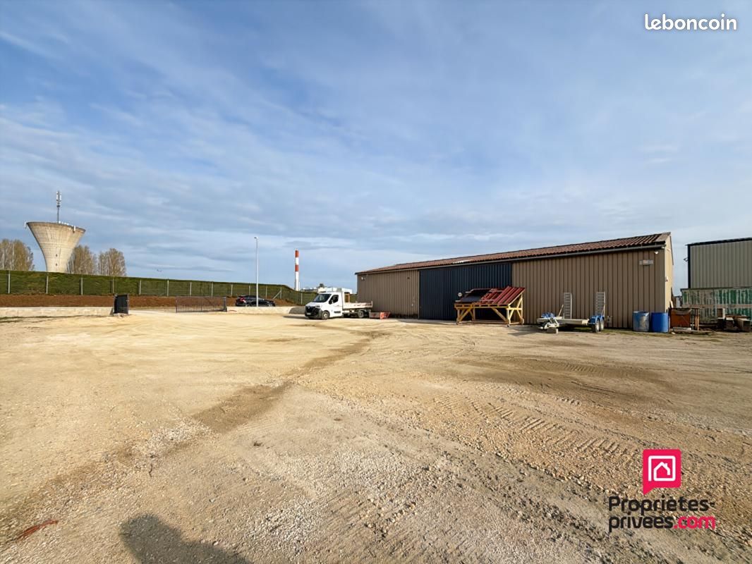 Parking 220 m² Avallon (image 3)