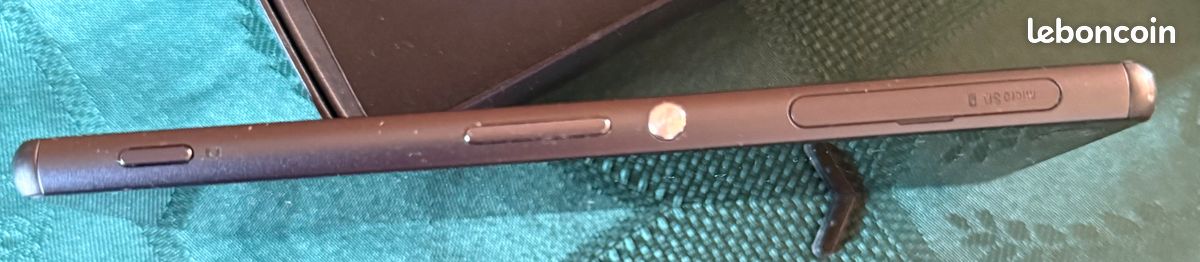 Sony Xperia Z3 Noir (image 5)