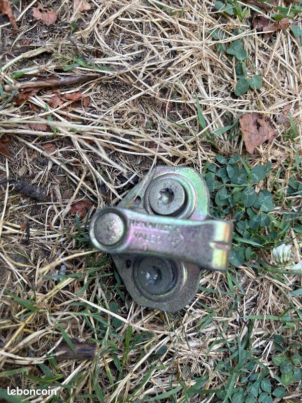 Gâche serrure de porte twingo 1 avd (image 3)