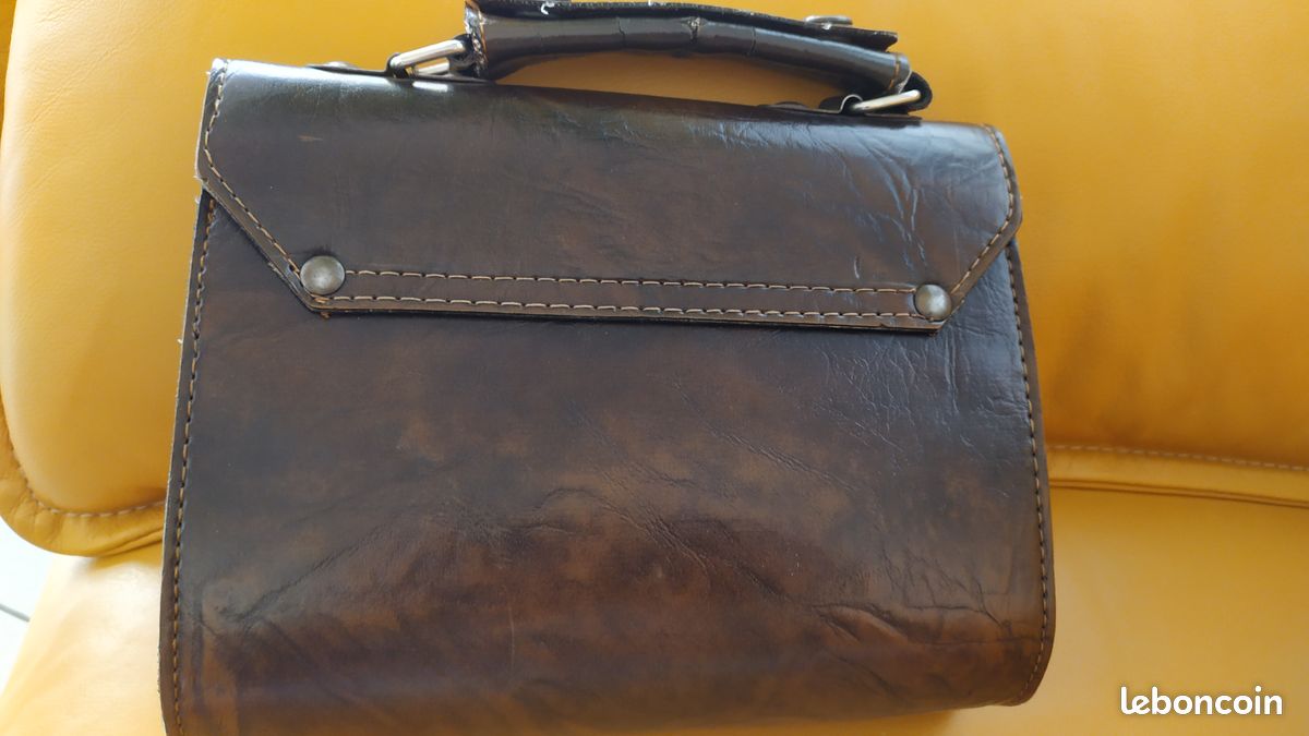 Sac cuir ancien (image 2)