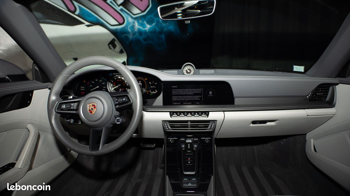 Porsche 911 (992) cabriolet carrera (image 10)