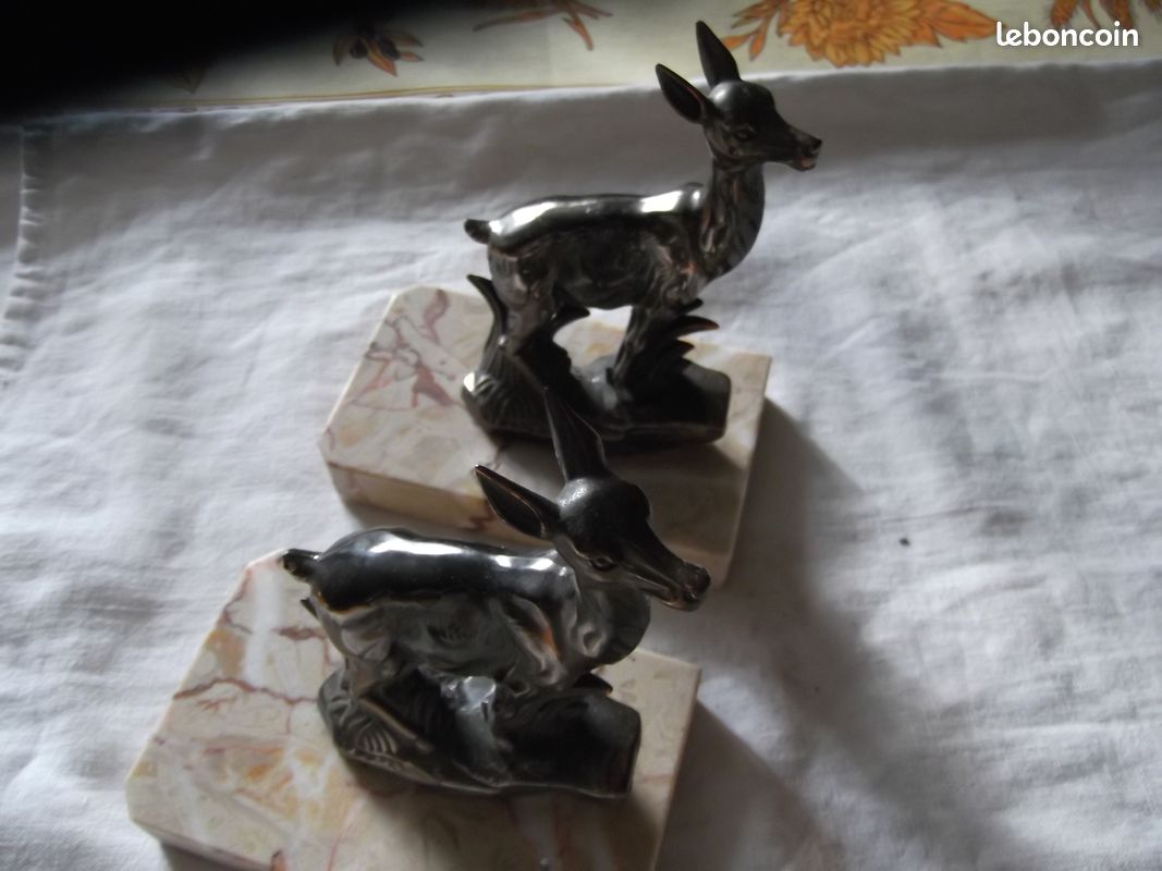 Paire de serre livre biche sur marbre (image 9)