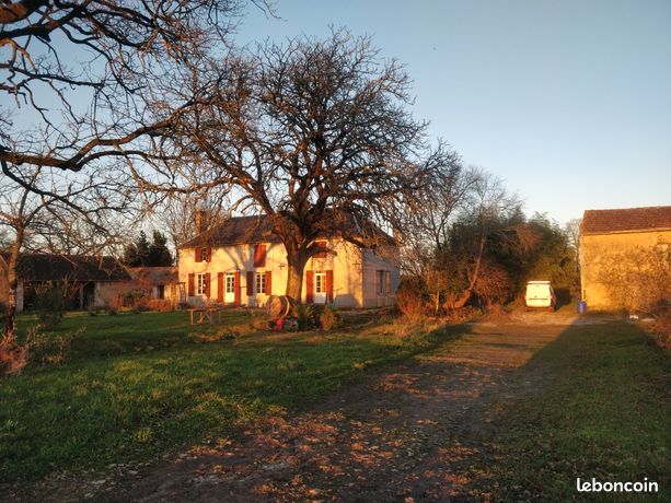 Corps de ferme Chauvigny