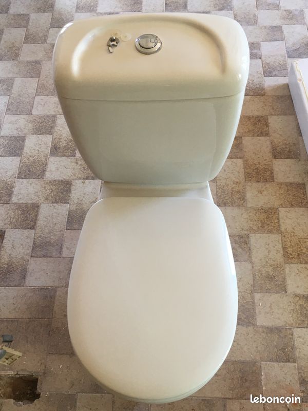 Toilettes (image 1)