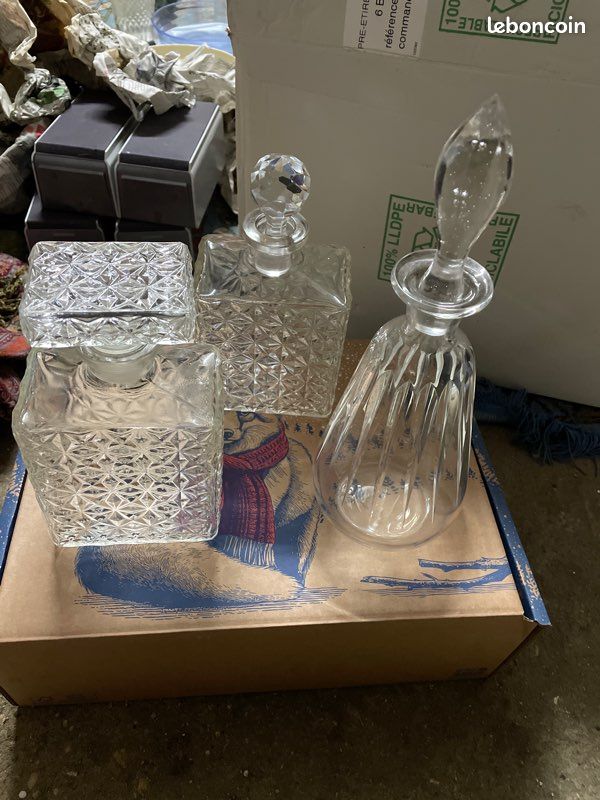 Lots carafes avec bouchon (image 1)