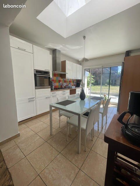 Maison 5 pièces 140 m² · à Mons-en-Baroeul · 140 m² · 559 000 €