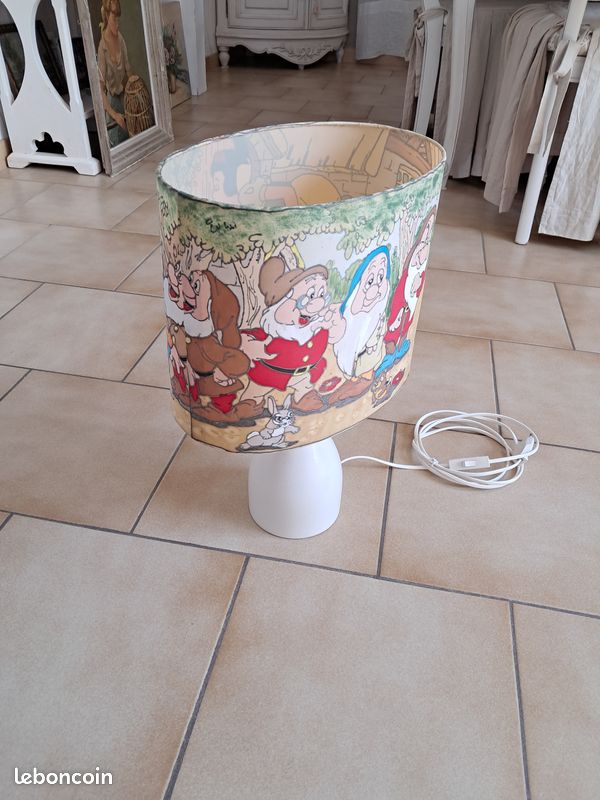 Belle lampe sur pied en bois peint (image 16)