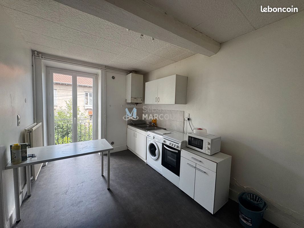 Appartement 2 pièces 54 m² · à Montbrison · 54 m² · 465 €