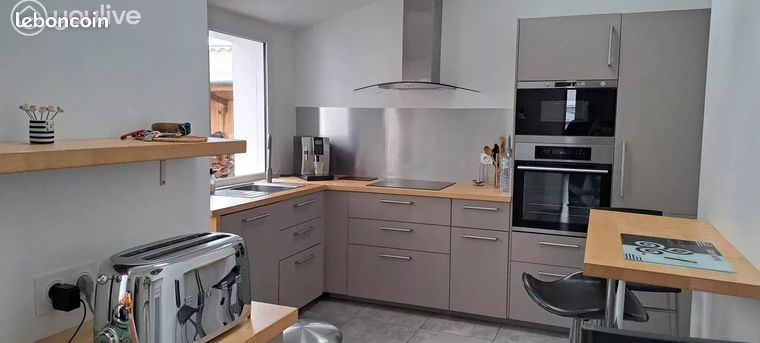 Maison 8 pièces 186 m²