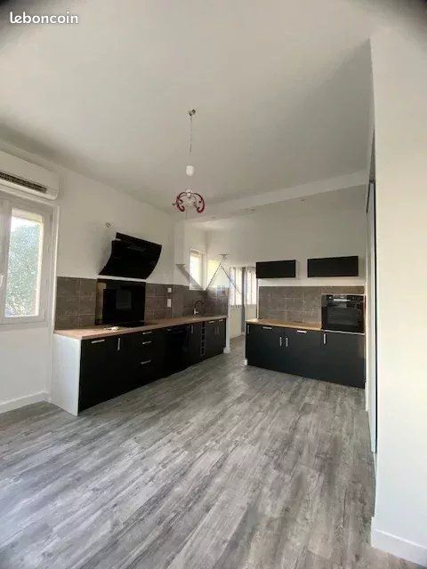 Appartement 115 m² · à Montélimar · 115 m² · 882 €/mois