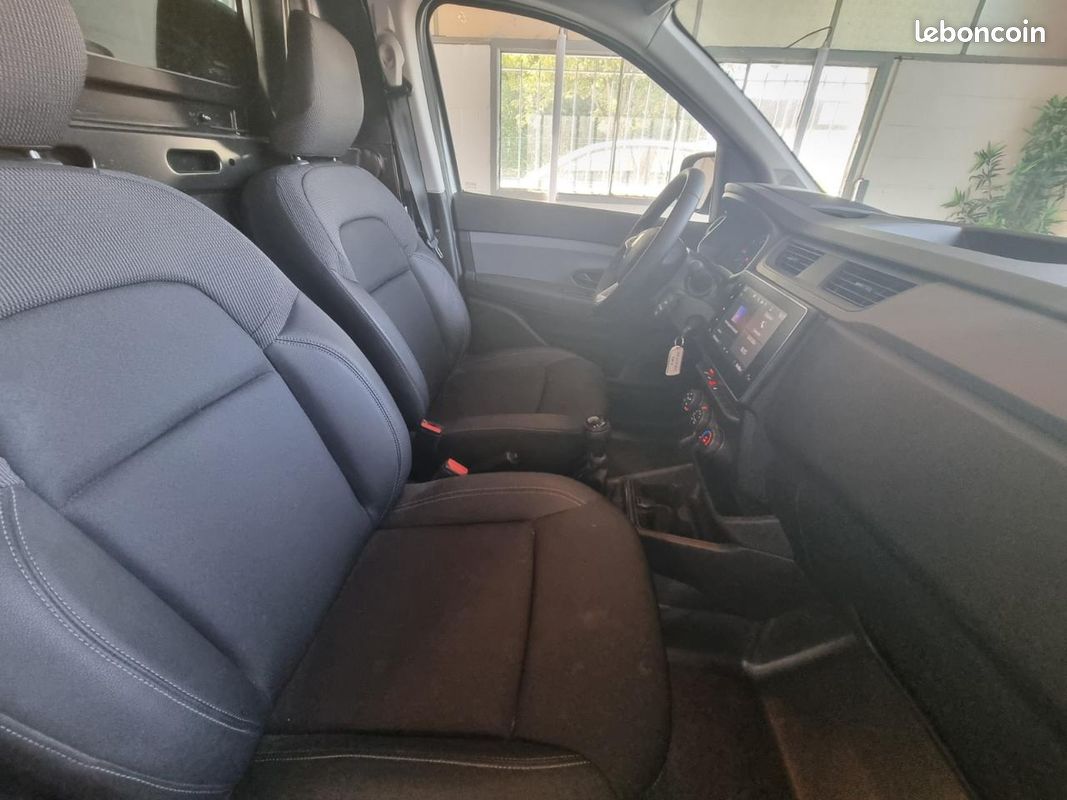 RENAULT EXPRESS 1.5 Blue dCi 95 Confort TVA Recuperable (image 20)