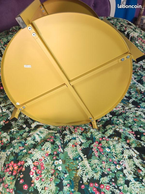 Table basse jaune (image 4)