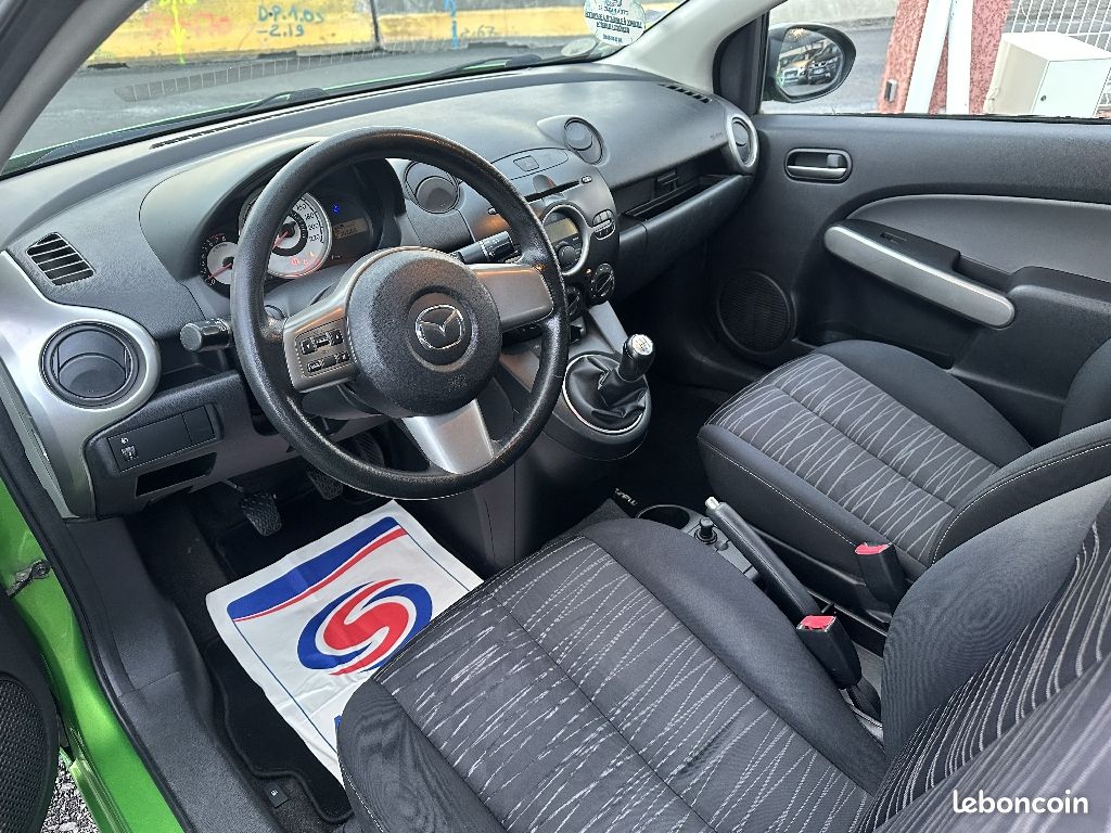 Mazda 2 1.3L 75cv (image 7)