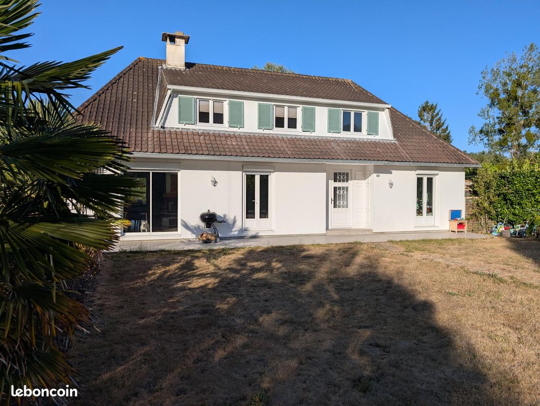 Maison 5 pièces 190 m² · à Arques-la-Bataille · 190 m² · 349 000 €
