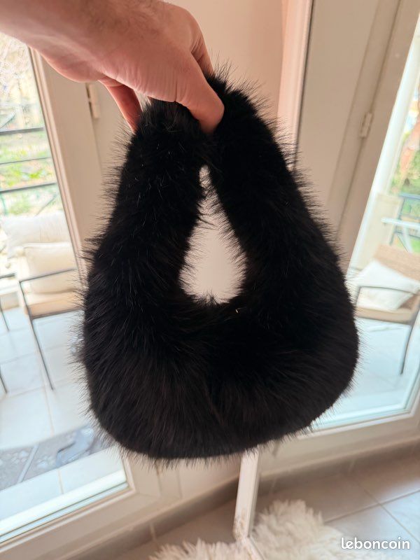 Sac en fausse fourrure - Blanc, noir, marron (image 2)