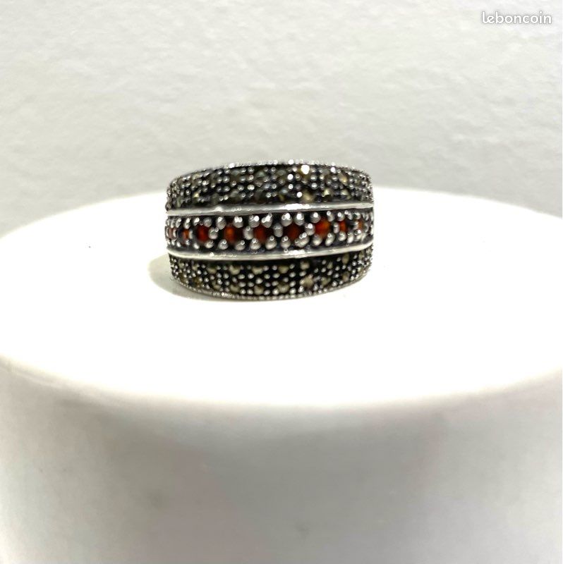 Bague Ancienne En Argent Massif Avec Grenat Et Marcassites - Taille 54, Pierre Bleue, Occasion