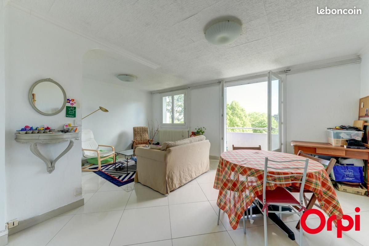Appartement 3 pièces 63 m² · à Bron · 63 m² · 160 000 €