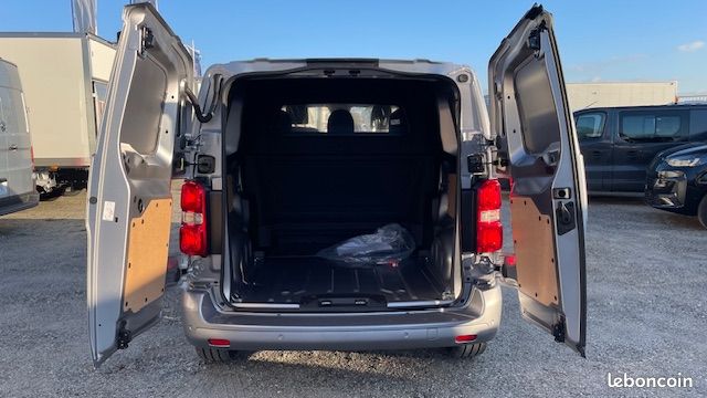 31 990 HT - Fiat SCUDO CABINE APPROFONDIE 5 PLACES BLUEHDI 180 EAT8 PREMIUM CONNECT (image 9)