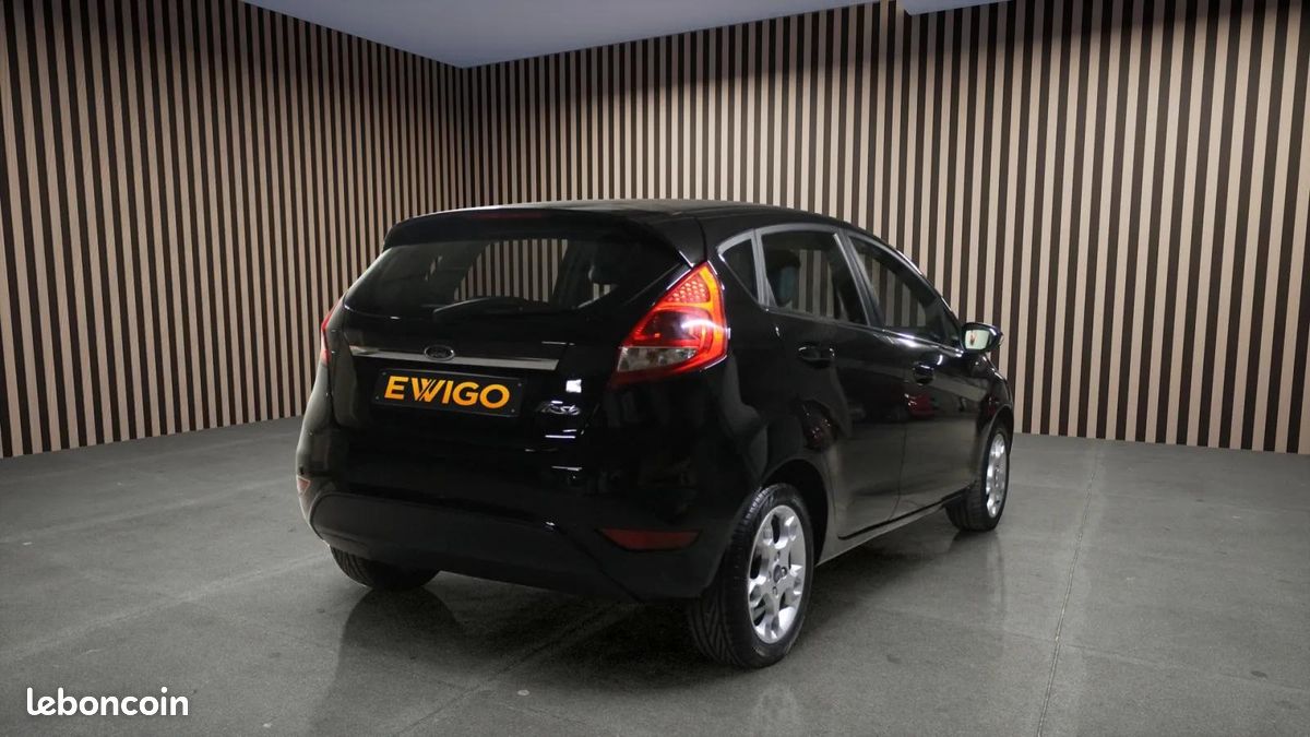 FORD FIESTA 1.6 TIVCT 120 TITANIUm (image 2)