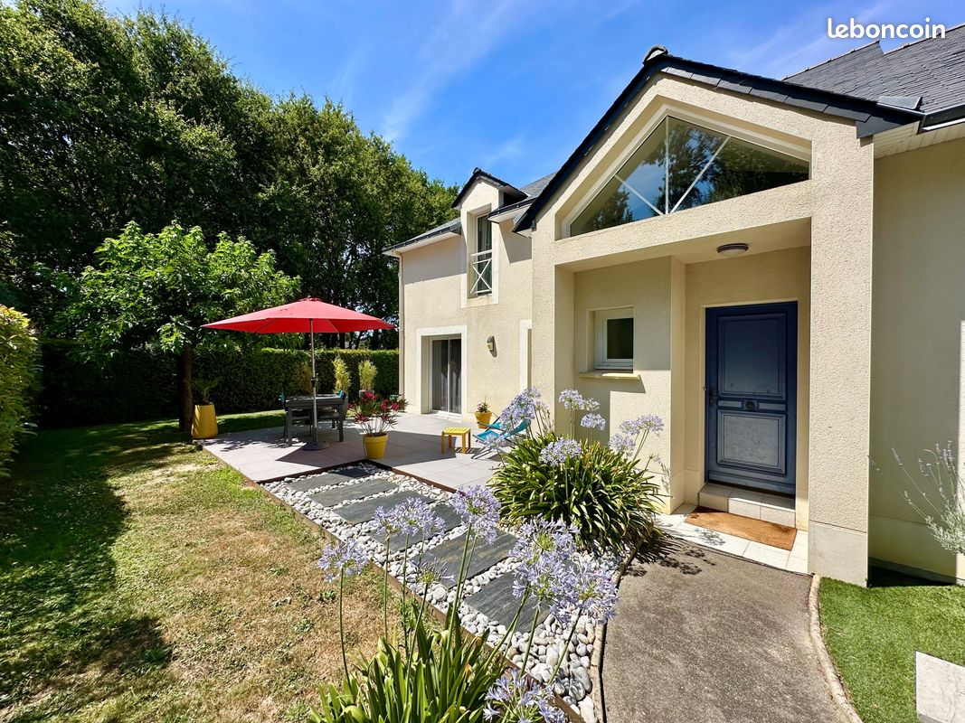 Maison 9 pièces 164 m² · à La Chapelle-sur-Erdre · 164 m² · 630 000 €