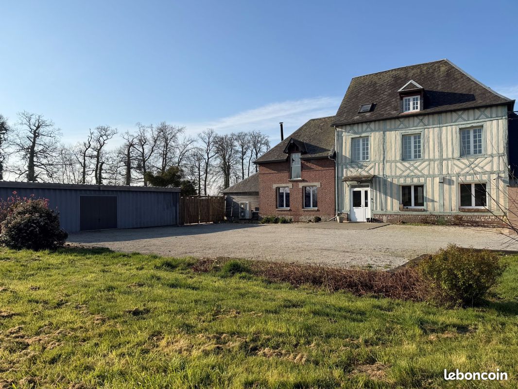 Maison 6 pièces 230 m² · à Doudeville · 230 m² · 294 000 €