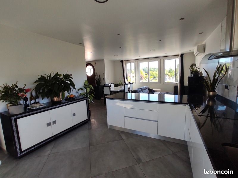 Maison 7 pièces 200 m² - Aire-sur-l'Adour 40800 (image 3)