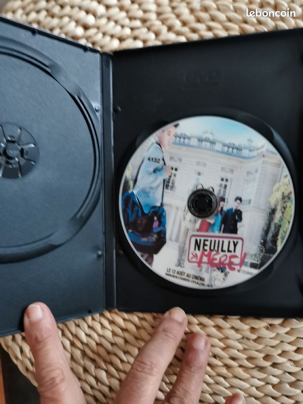 Film CD *Neuilly sa mère" (image 2)