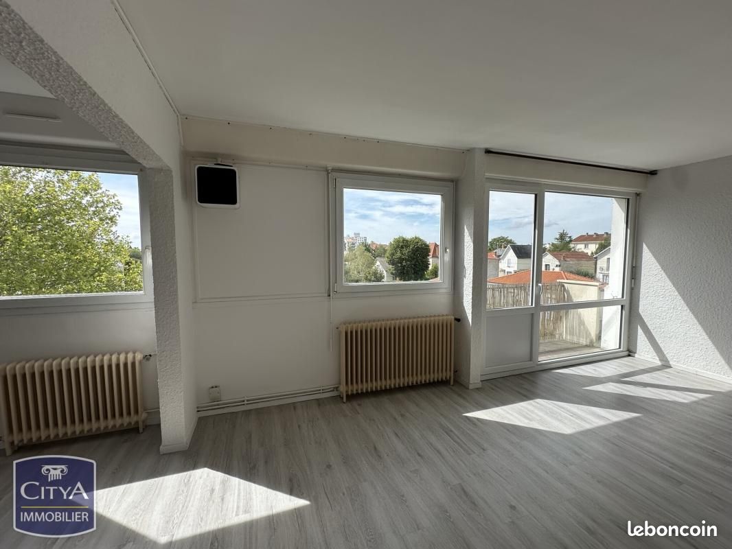 Appartement 3 pièces 75 m² · à Niort · 75 m² · 78 000 €