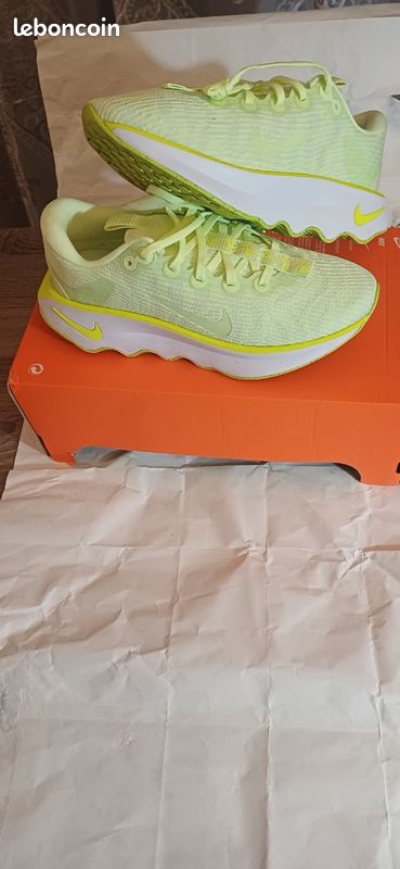 Nike Motiva (image 2)