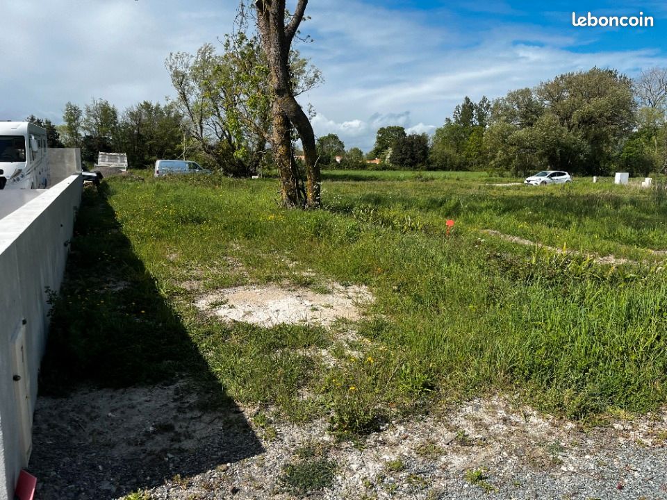 Terrain 340 m² Challans · 62 500 €