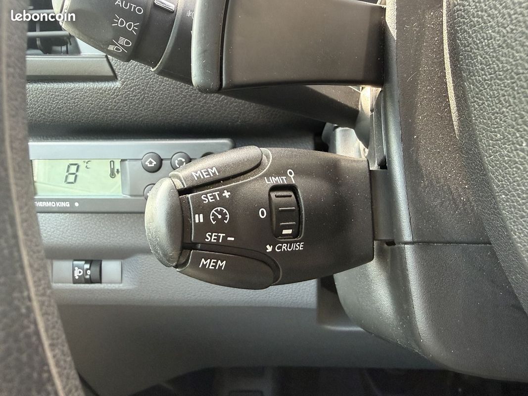 Opel VIVARO FG L3 AUGMENTE 2.0 D 180CH PACK CLIM BVA8 CELLULE FRIGO (image 21)