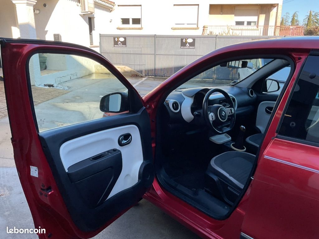 RENAULT TWINGO 3 1.0 sCe 70 LIMITED (image 9)