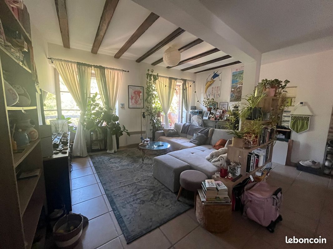 Appartement 3 pièces 84 m² · à Casseneuil · 84 m² · 615 €/mois