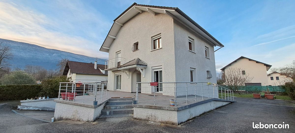 Maison 6 pièces 195 m² · à Voglans · 195 m² · 565 000 €