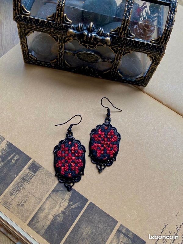 Boucles d'oreilles palestiniennes pour femme Motif carte de la Palestine Drapeau du pays Boucles d'oreilles pendantes en acier inoxydable Bijoux patriotiques Cadeaux de Judaïque Amis (Argent