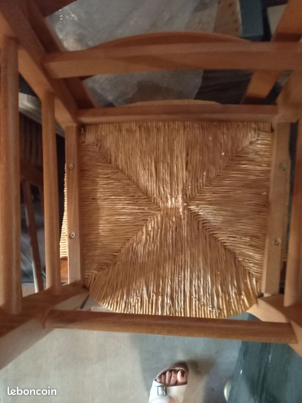 Chaises paillées (image 1)