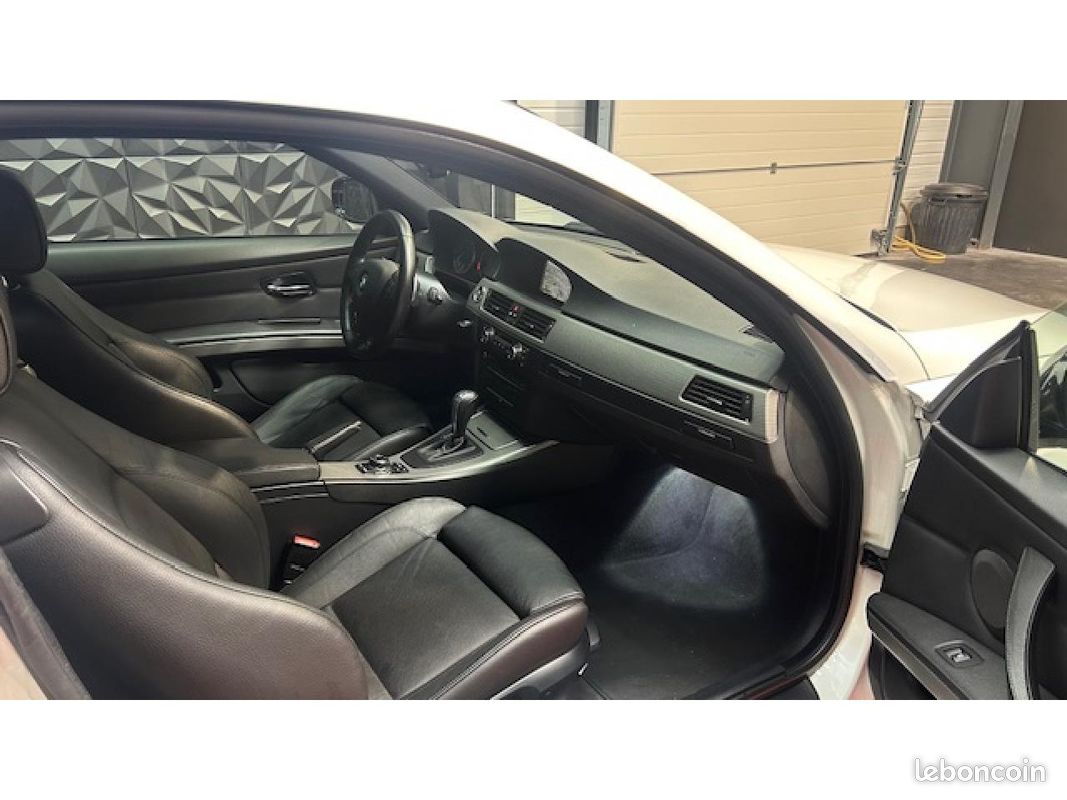 BMW SERIE 3 320d xDrive Coupé Edition M Sport 2.0 184CH GARANTIE 12 MOIS (image 28)